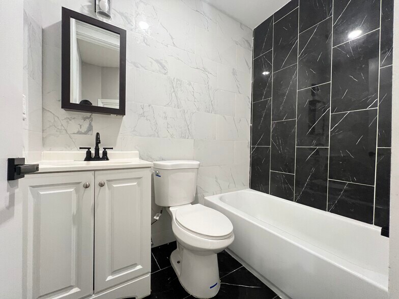 Building Photo - 324 Old Bergen Rd