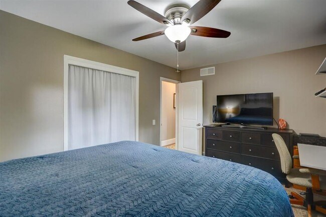 Building Photo - 5519 Leanne Ln