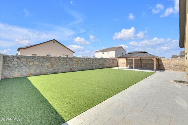 Building Photo - 14800 Sam Garcia Ave