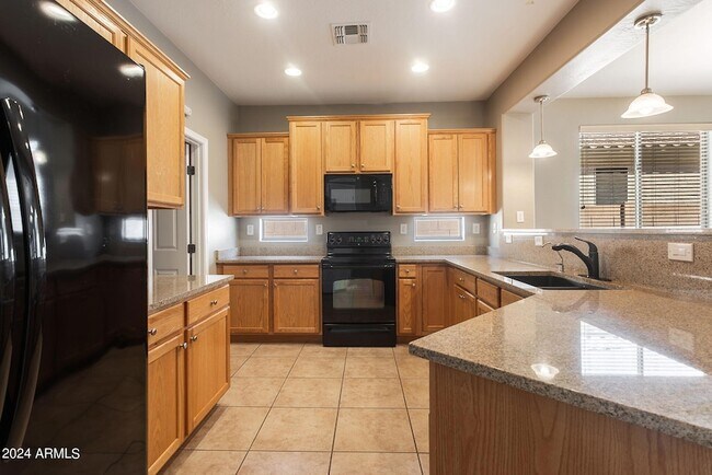 Building Photo - 30153 N 71st Dr