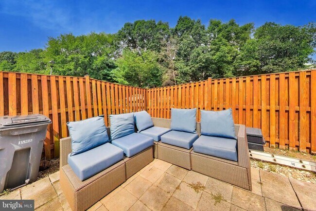 Building Photo - 14179 Compton Valley Way