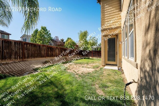 Building Photo - 40289 Medford Rd