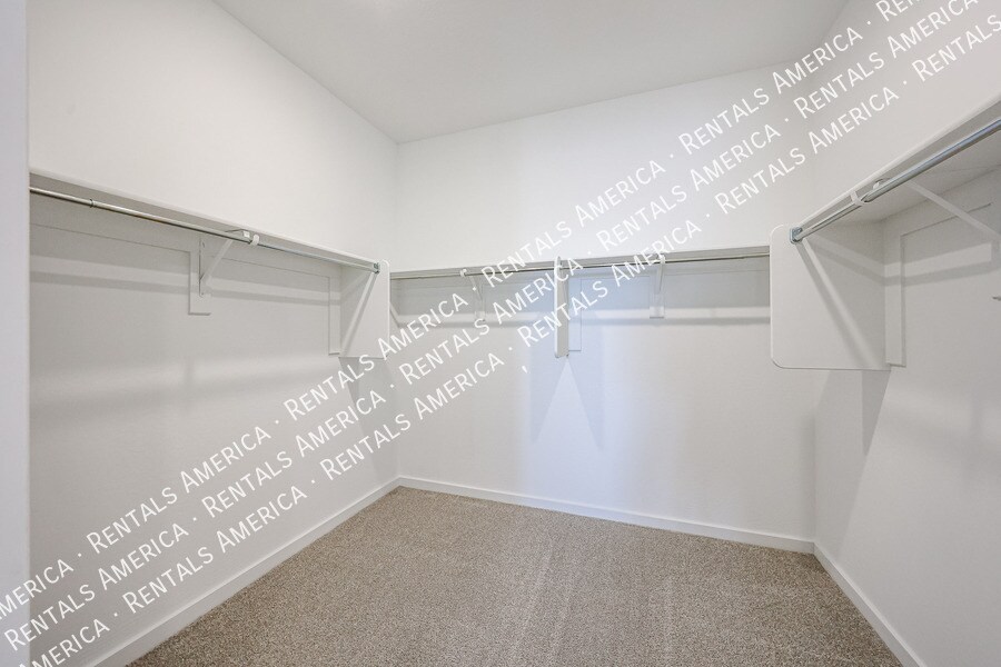 Building Photo - 15915 W Gray Fox Trl