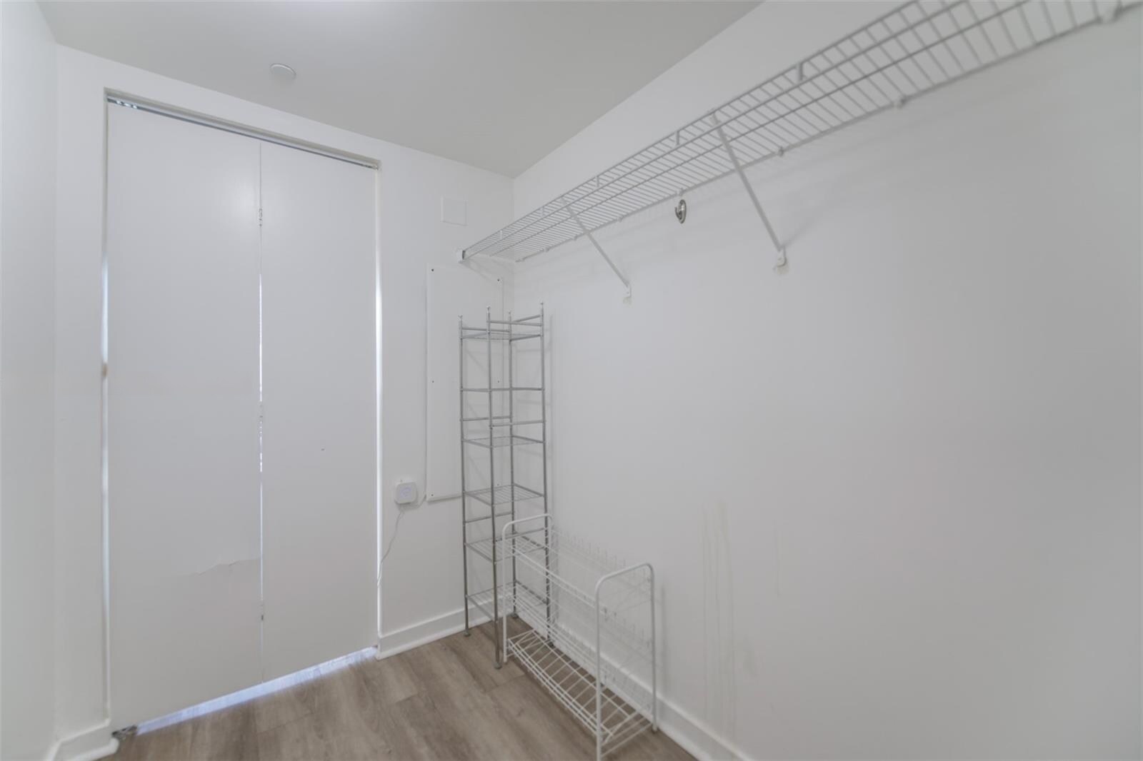 Building Photo - 31 SE 6th St