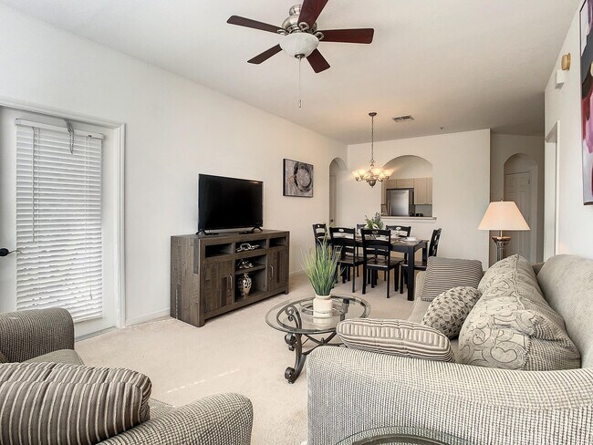 Primary Photo - 2300 Silver Palm Dr