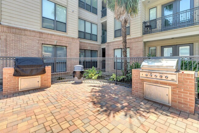 Building Photo - 2299 Lone Star Dr