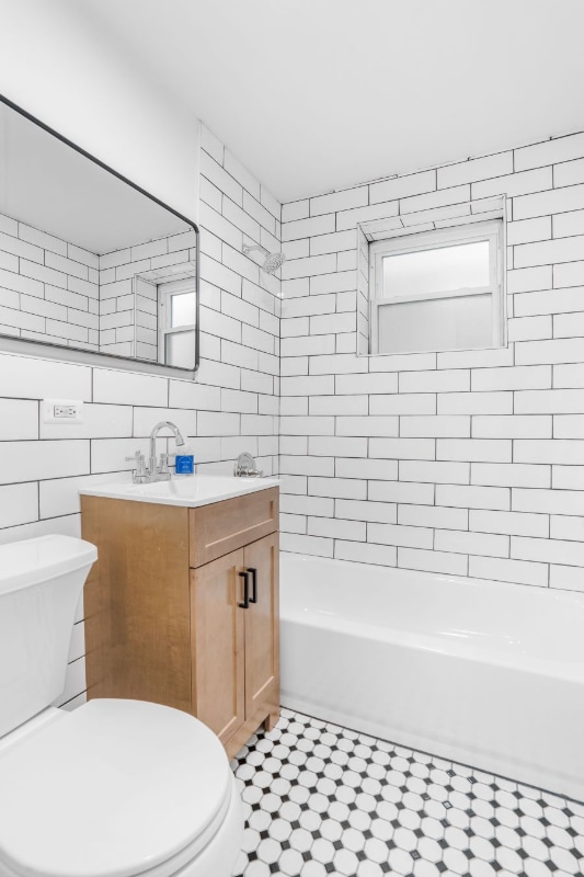 Building Photo - 6136 S Kildare Ave