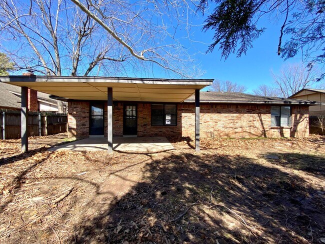 Building Photo - Move-In Ready 3 Bed 2 Bath In Union School...