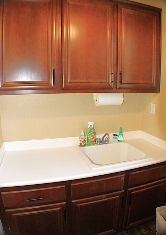 Building Photo - Stunning Temecula Home with Full Solar and...