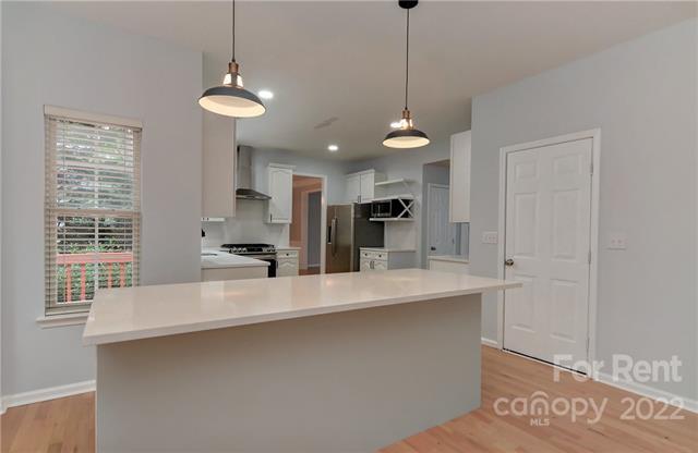 Building Photo - 517 Chadmore S Dr