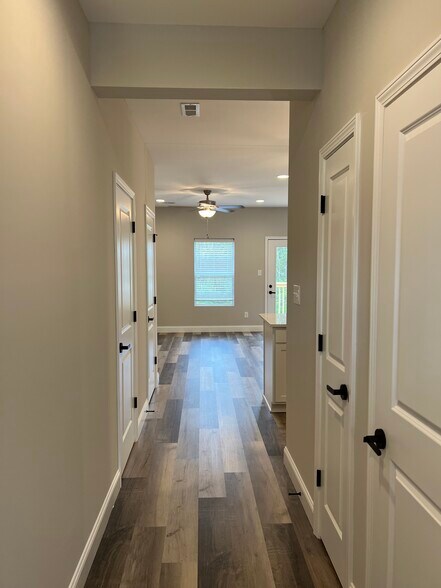 Building Photo - 4056 Laughing Brook Way