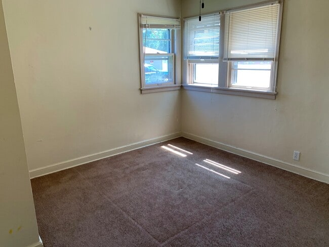 Building Photo - COMING SOON! Charming Bayview Haven: Affor...