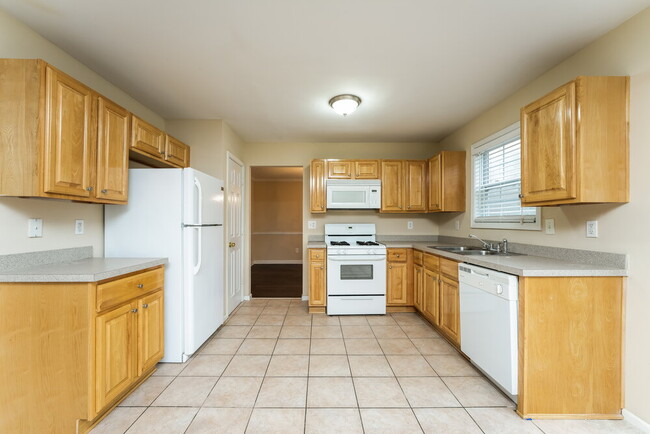 Building Photo - 919 Garden Meadows Ct