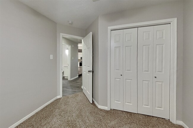 Building Photo - 4203 Mountain Peak Way