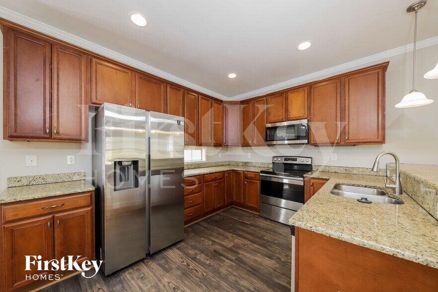 Building Photo - 7092 Orchard Path Dr