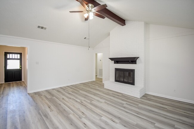 Building Photo - 154 Squires Bend