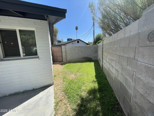 Building Photo - 3416 N 37th St