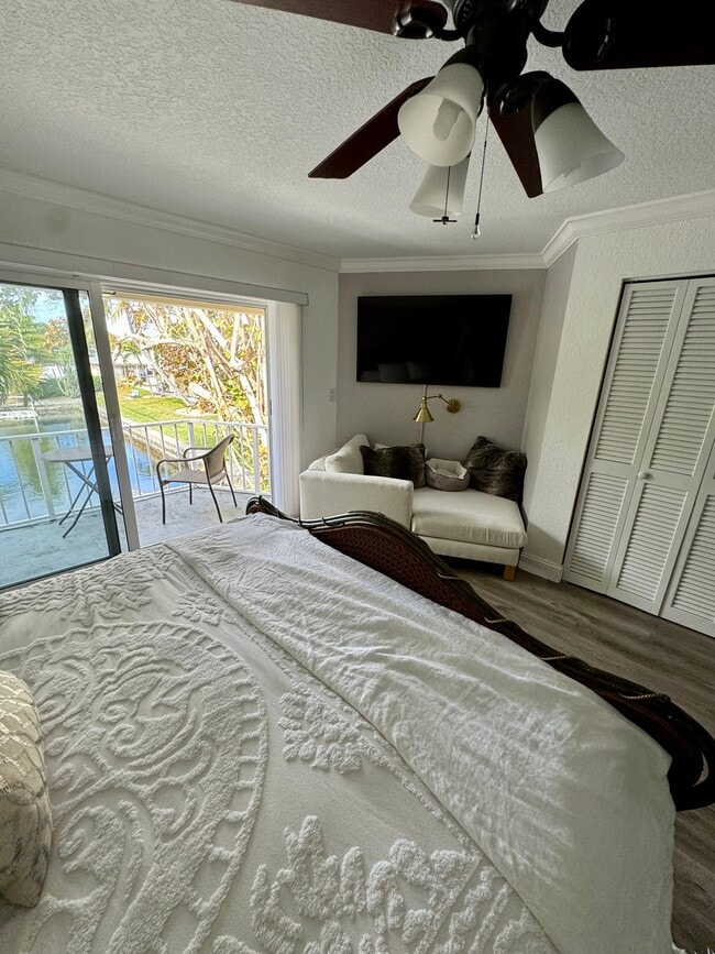 Building Photo - 1861 SE 4th St