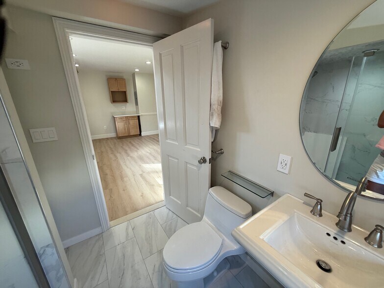 Building Photo - 48 Shannon St