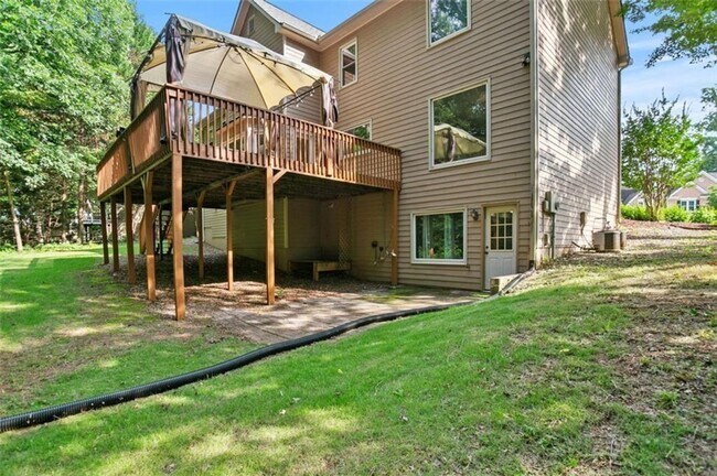 Building Photo - Beautifully Renovated 5-Bedroom, 4-Bath Home on Full Finished Basement!