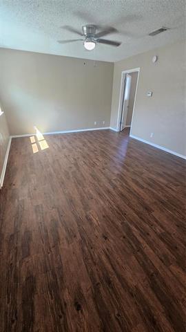 Building Photo - 212 S Shady Shores Dr