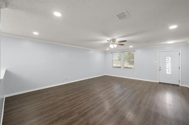 Building Photo - 635 Almandora Dr