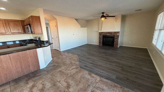 Building Photo - Spacious Surprise home with large backyard