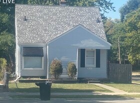 Building Photo - 9115 Fielding St