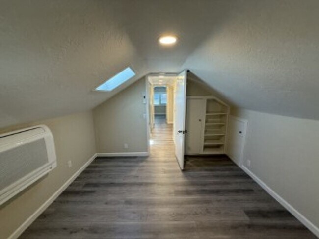 Building Photo - Loma Alta Avenue (10)