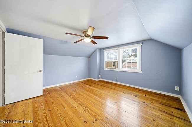 Building Photo - 1209 Valley Dr