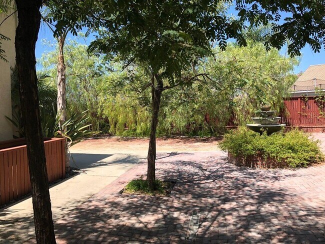 Building Photo - 24829 River Oak Ct