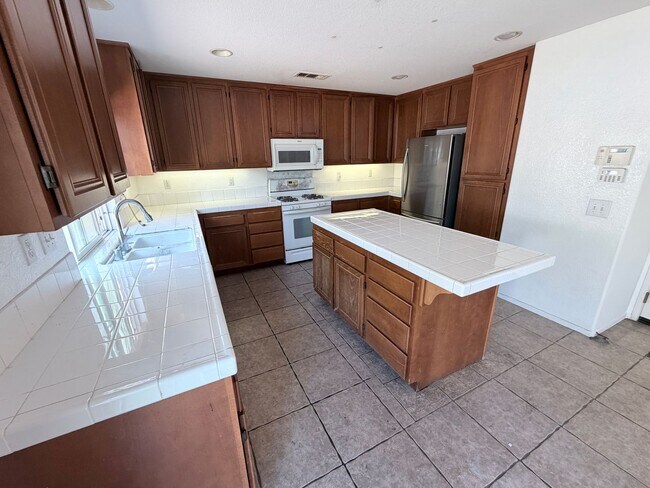 Building Photo - 203 Franciscan Way