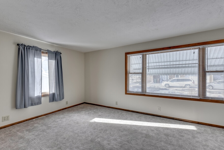 Building Photo - 2721 Josephine St
