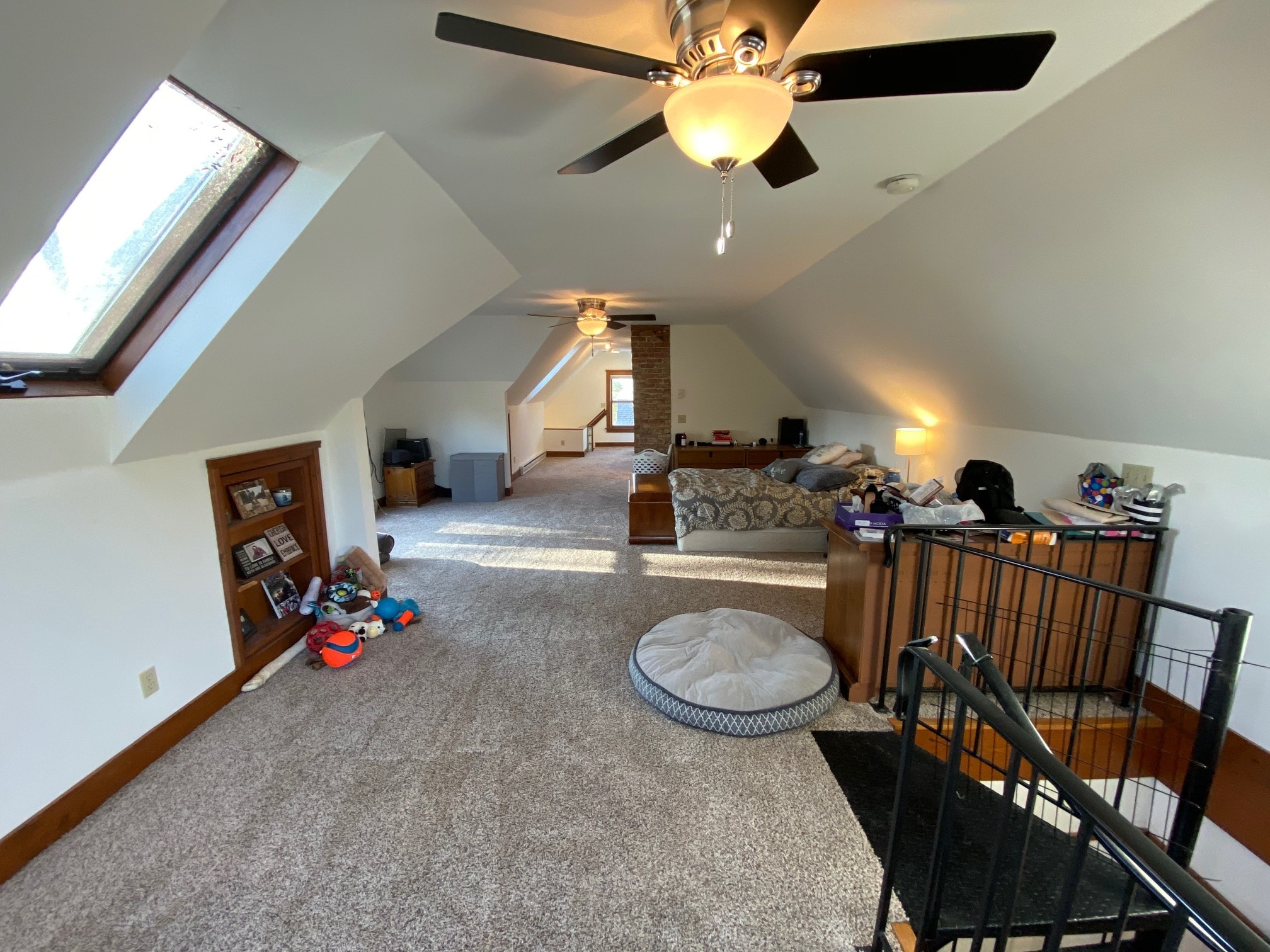 Building Photo - 2104 E Mifflin St