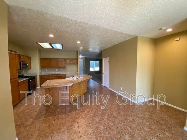 Building Photo - 2672 Tamas Ct