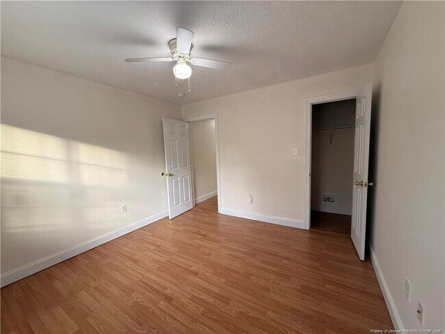 Building Photo - 3713 Rockhurst Dr