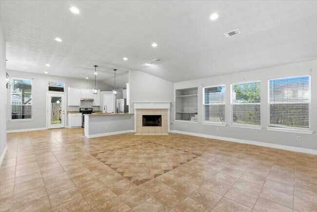 Building Photo - 4515 Chetco Ln