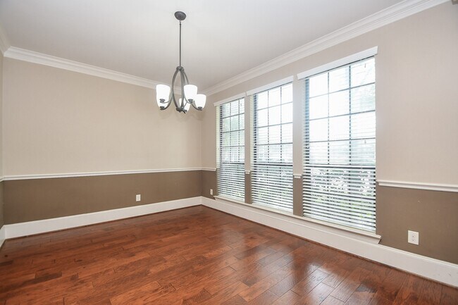 Building Photo - 6034 Gracys Landing Ln