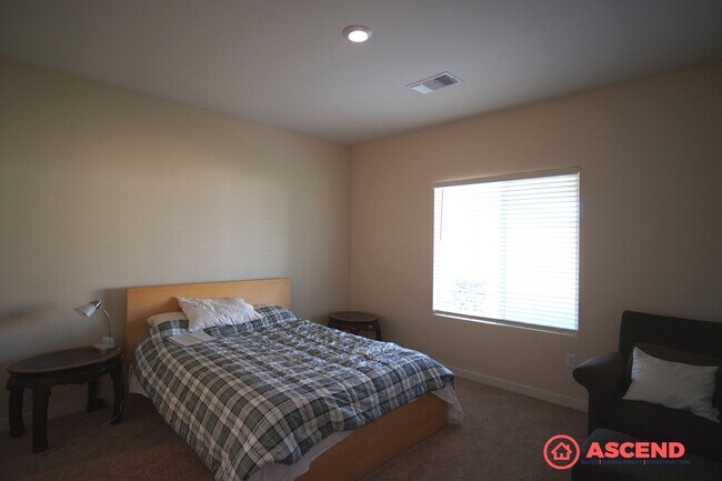 Building Photo - Brand New 3 Bedroom Home!