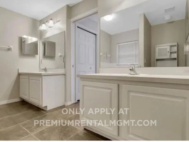 Building Photo - Welcome to Your Ideal Rental Retreat!
