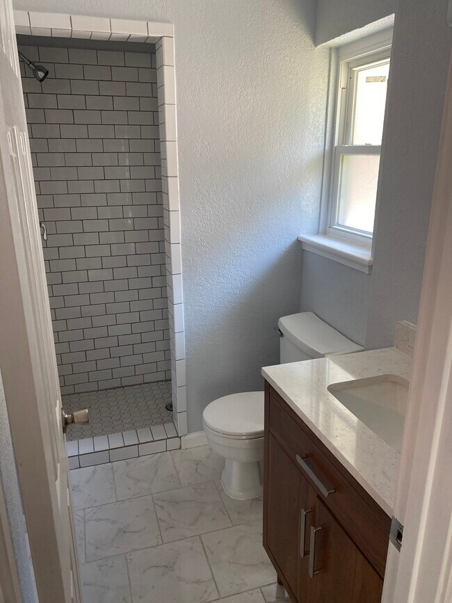 Building Photo - 8303 Coastway Ln