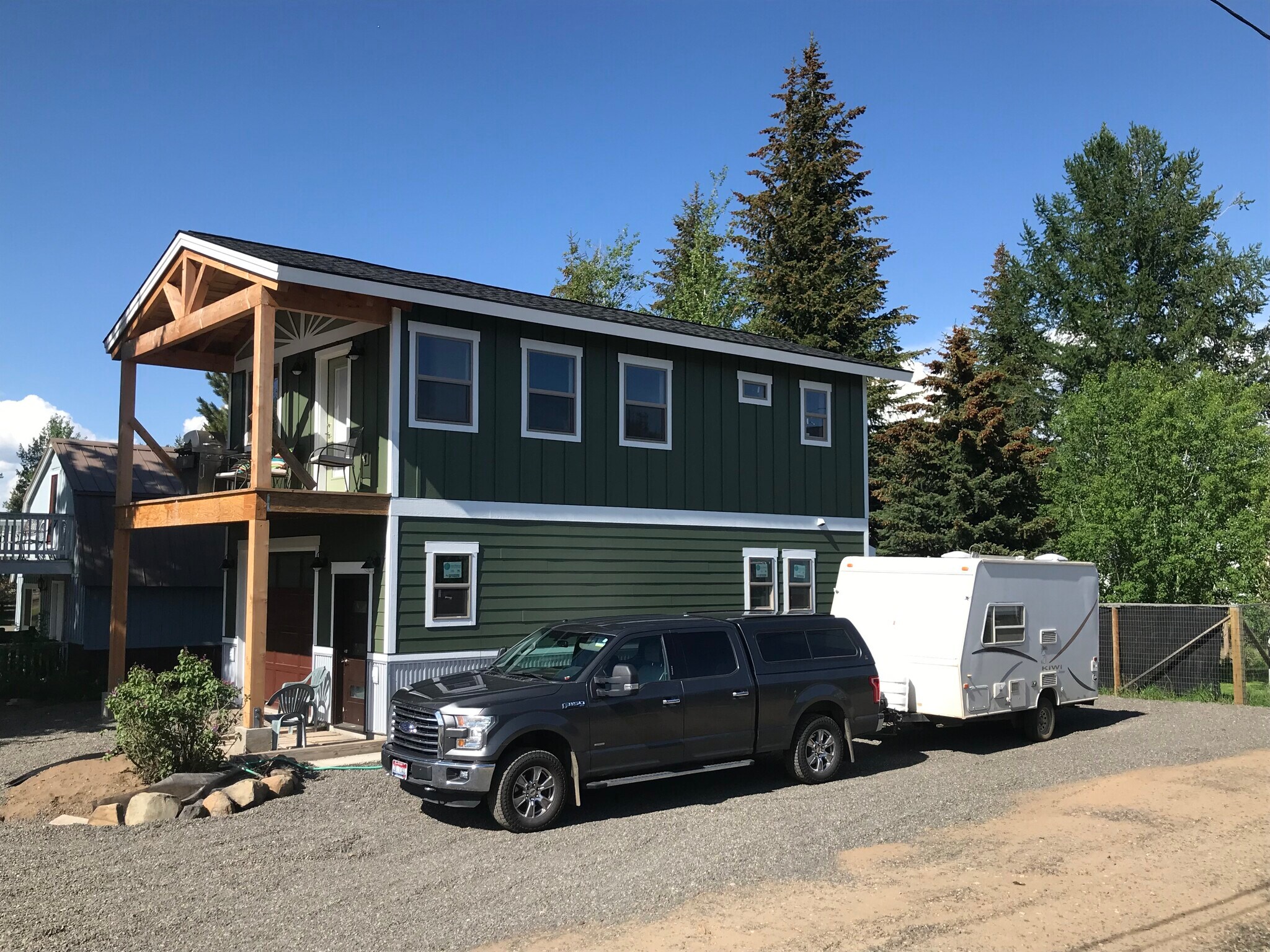 Bring the toys - 260 Halferty St