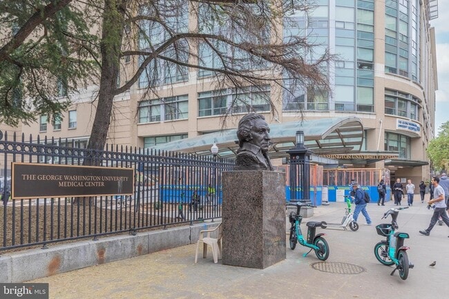 Building Photo - 2141 I St NW