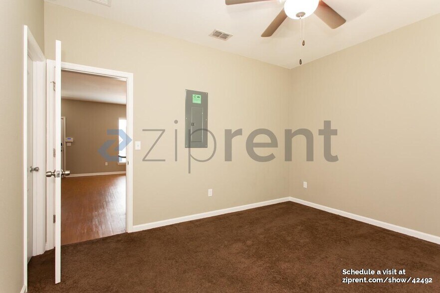 Building Photo - 3352 Fort Collins Ln
