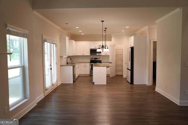 Building Photo - 225 Barnett Ln Ln