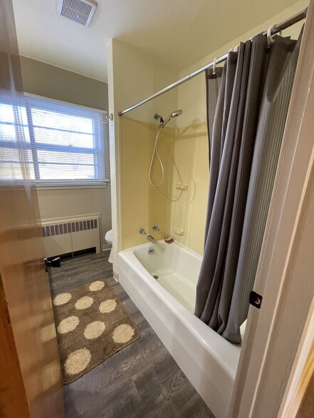 Downstairs bathroom - 4401 Haffner Dr