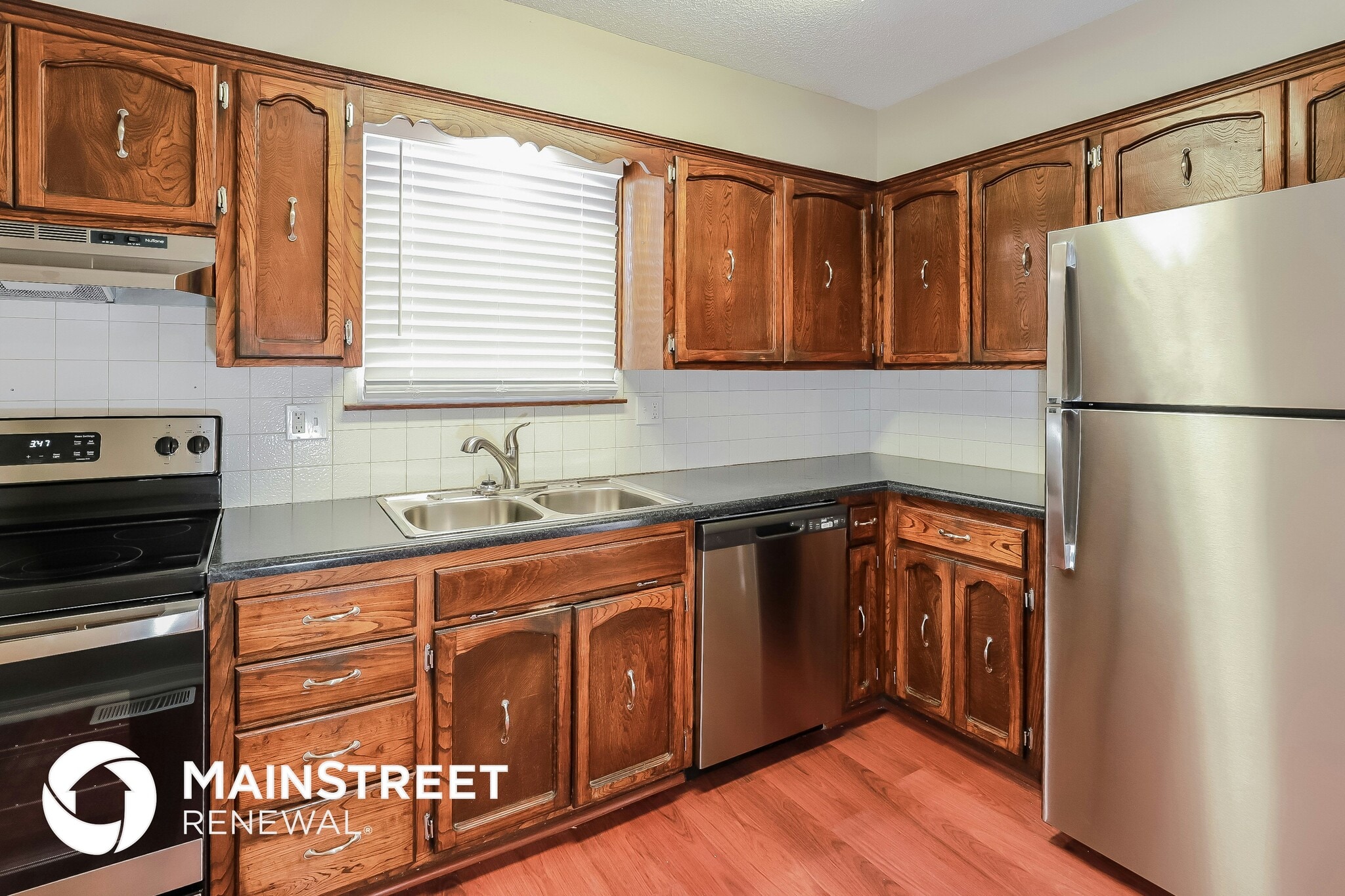 Building Photo - 7641 N Stoddard Ave