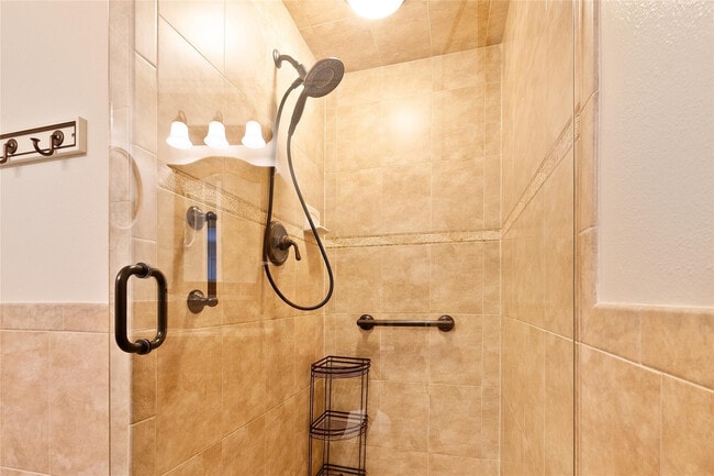 Building Photo - 370 NW 46th Ave