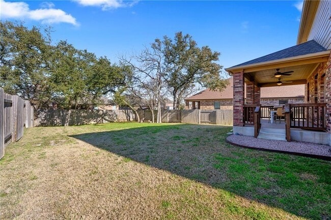 Building Photo - 1524 Uhland Dr