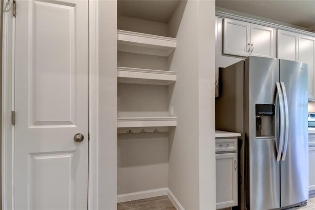 Building Photo - 8341 Wildflower Glen Ave